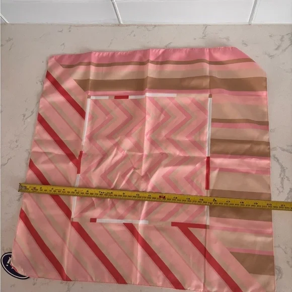 Pink Scarf - Picture 4 of 6